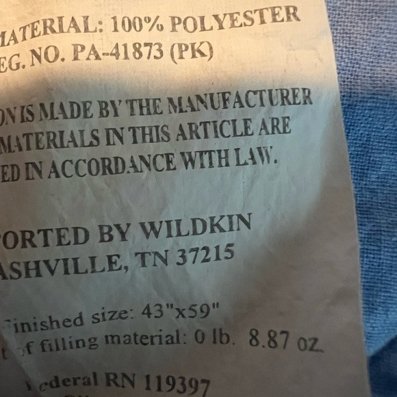 Wildkin kids comforter 100% cotton, barely used. - Picture 3 of 3